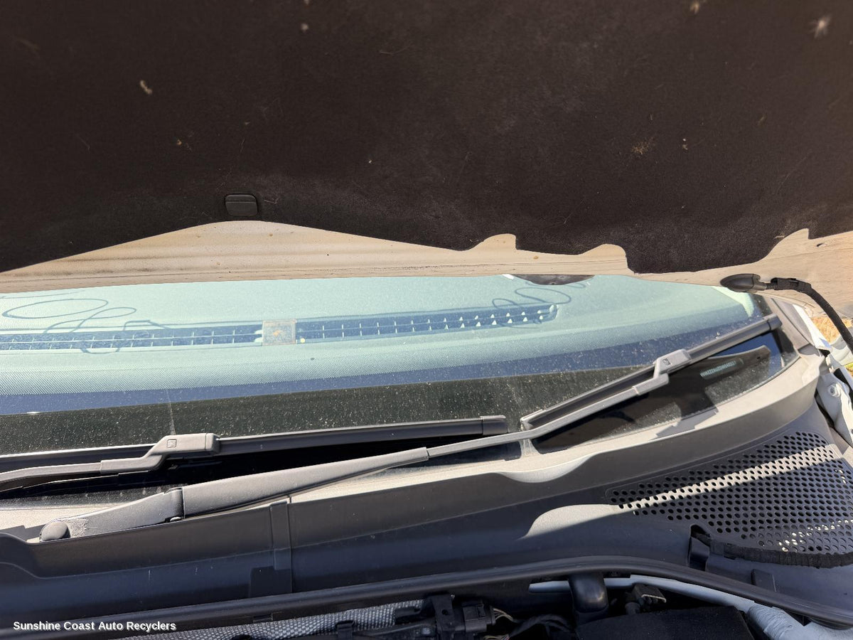 2012-2020 Volkswagen Golf Wiper Arm