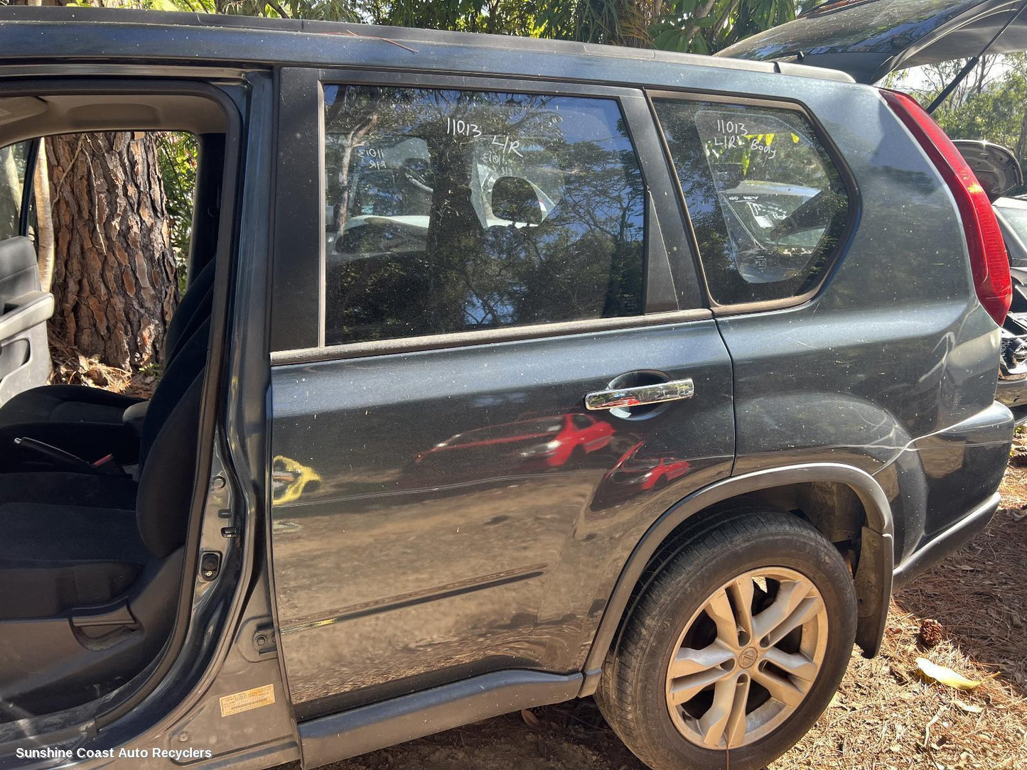 2012 Nissan Xtrail Left Rear Door Sliding