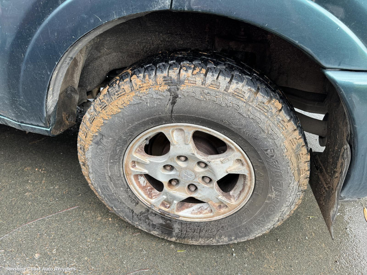 2002-2006 Mitsubishi Pajero Wheel Mag