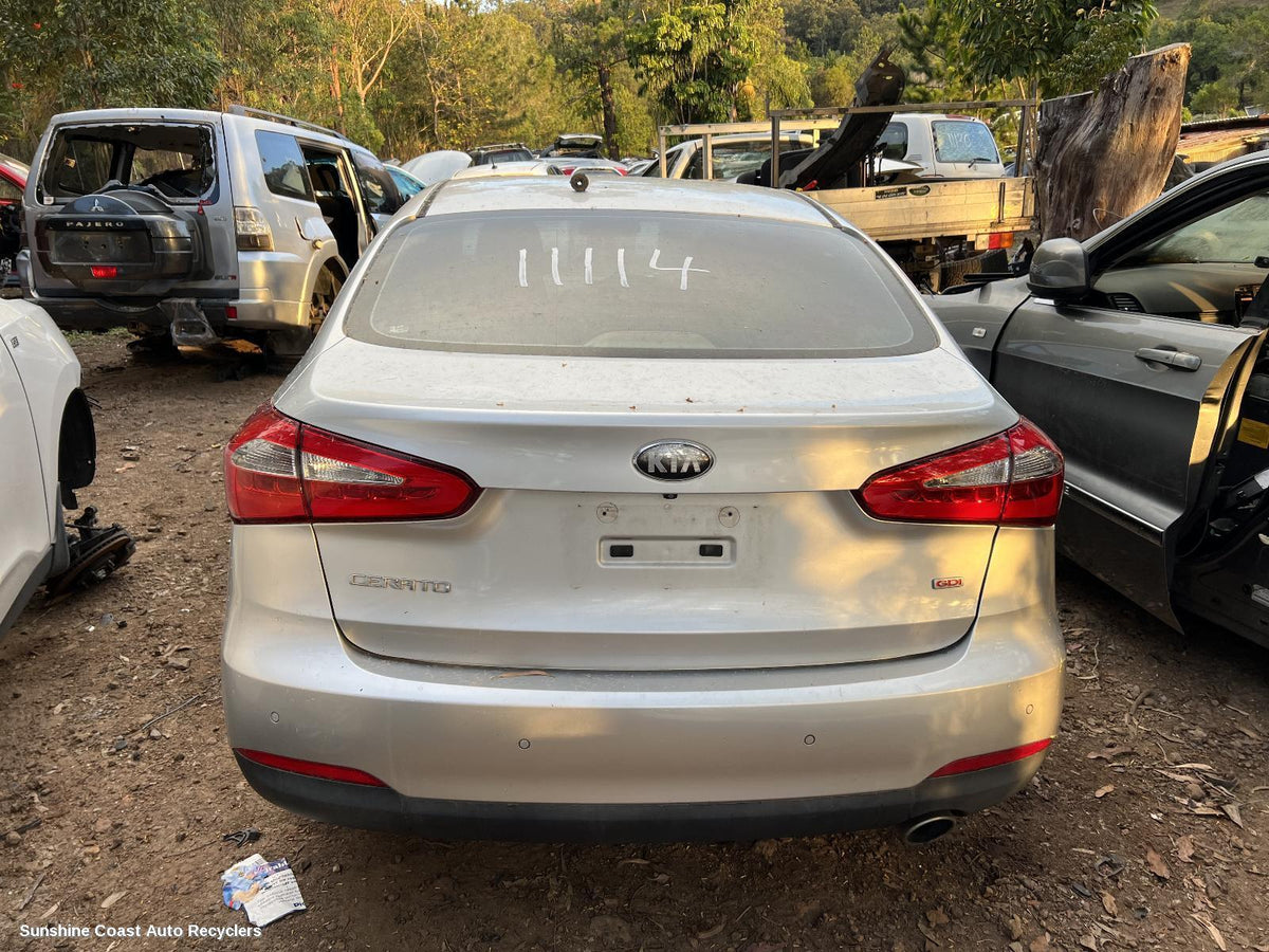 2013-2018 Kia Cerato Headrest