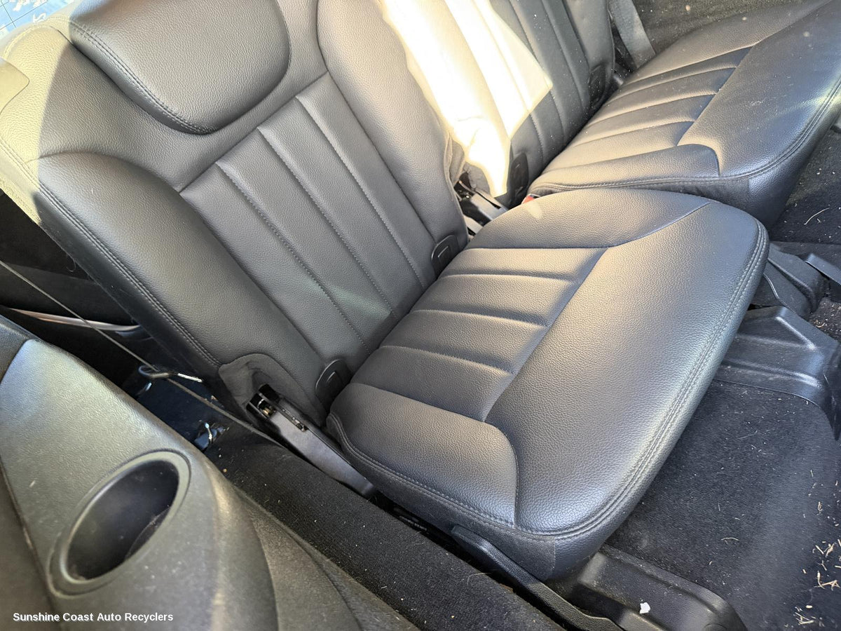 2006-2010 Mercedes R Class 3rd Seat
