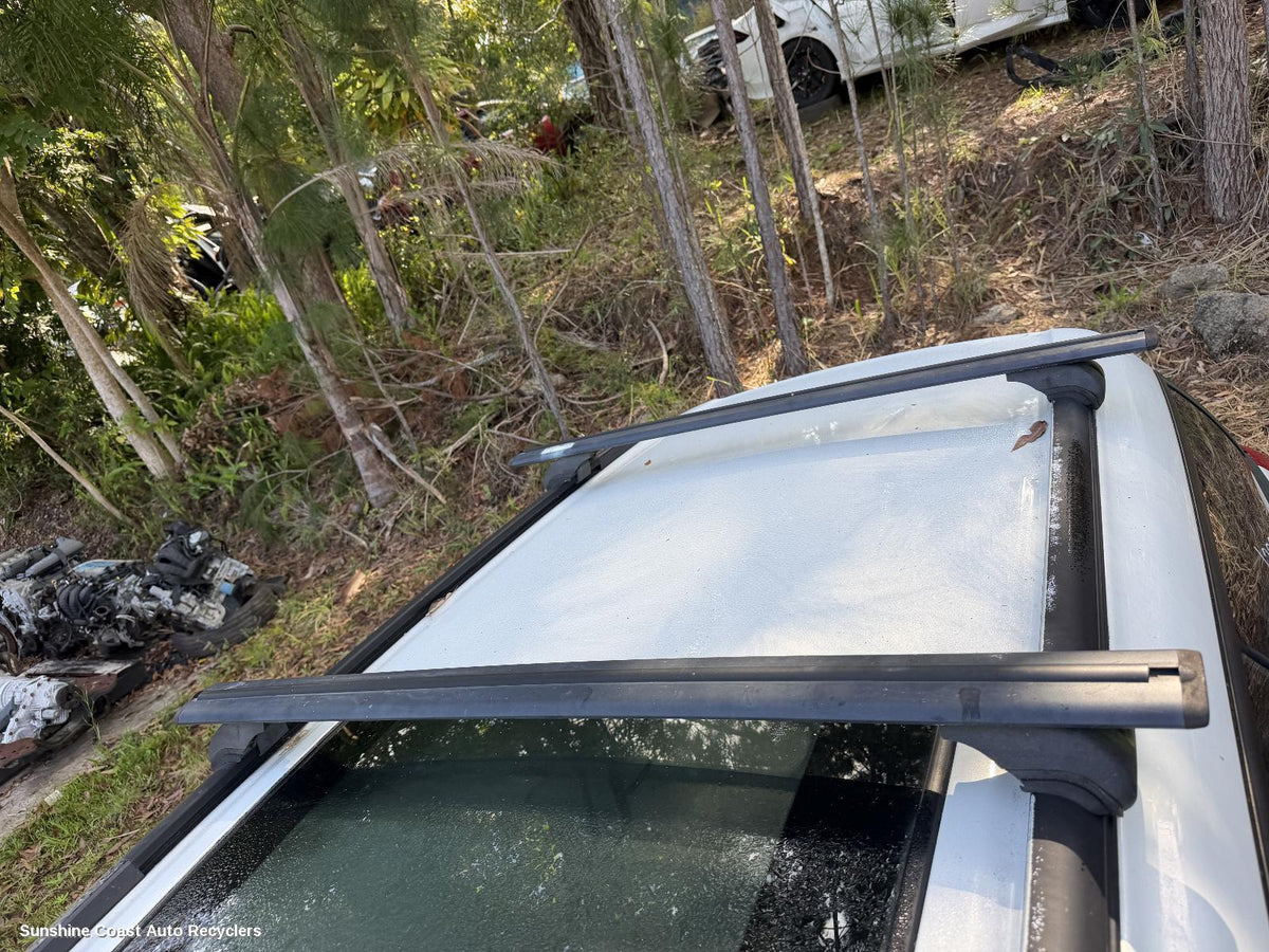 2003-2009 Subaru Outback Roof Rack Bars