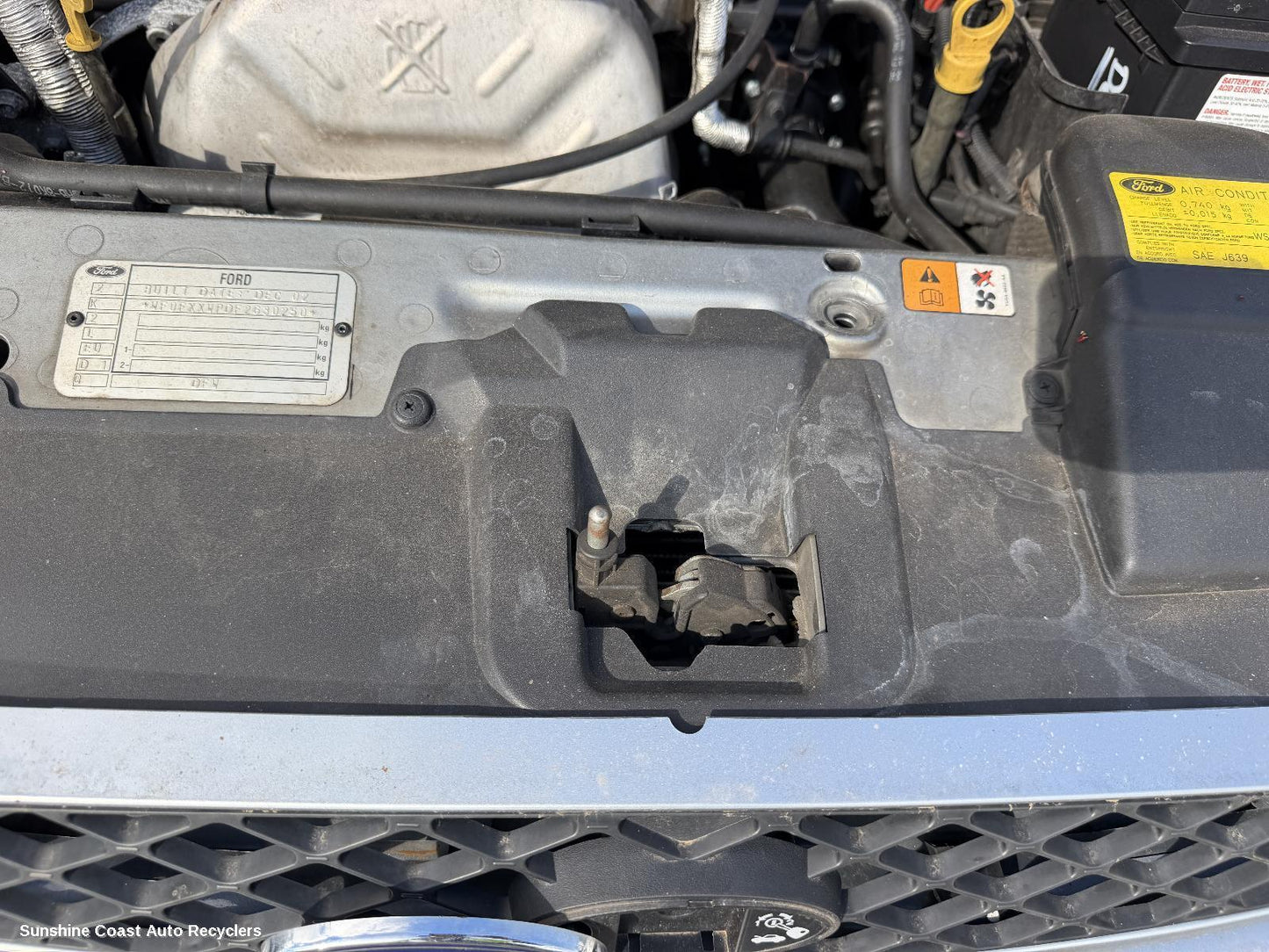 2001-2005 Ford Focus Bonnet Lock Support