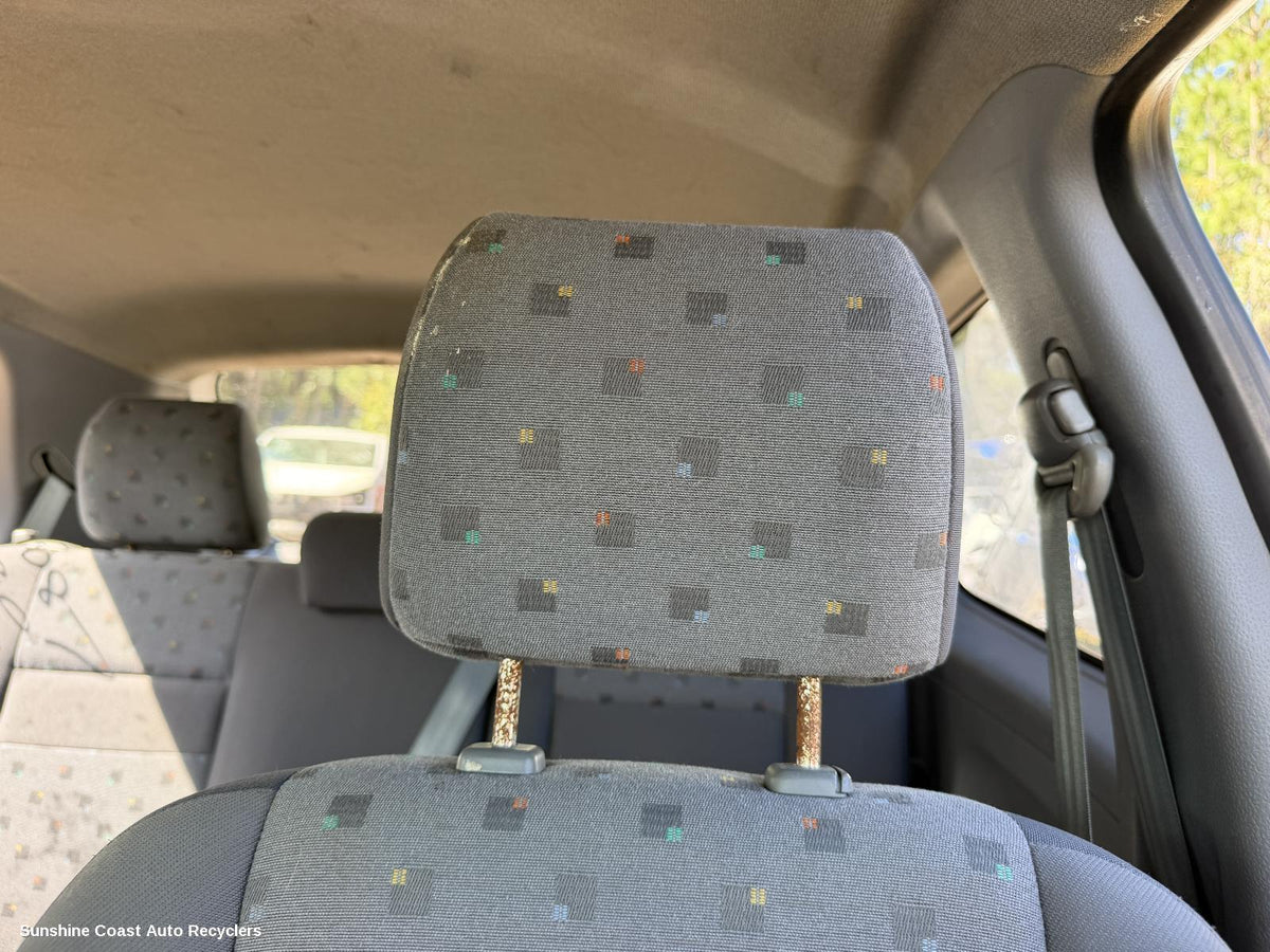 2002-2005 Hyundai Getz Headrest