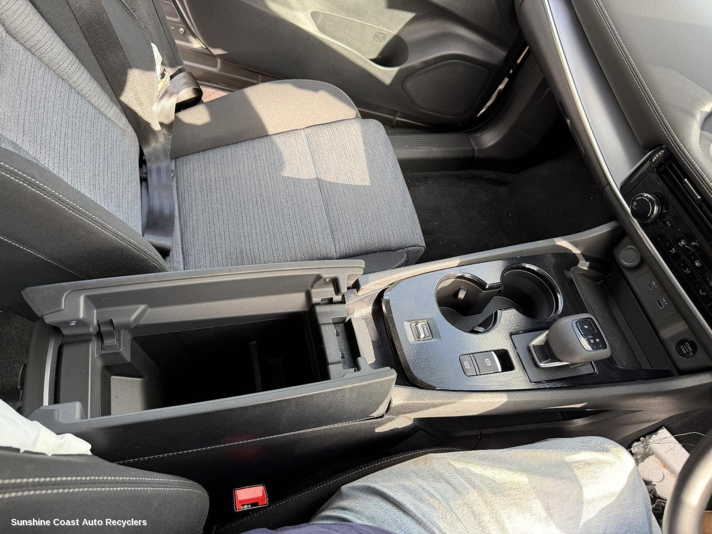 2022-2026 Nissan Xtrail Console