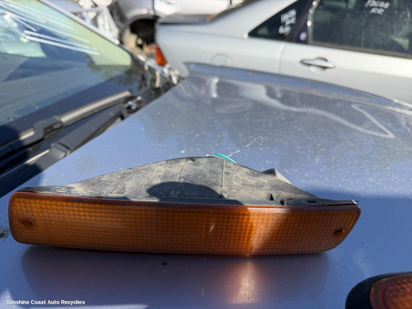 1992-1998 Toyota Landcruiser Right Indicator Fog Side