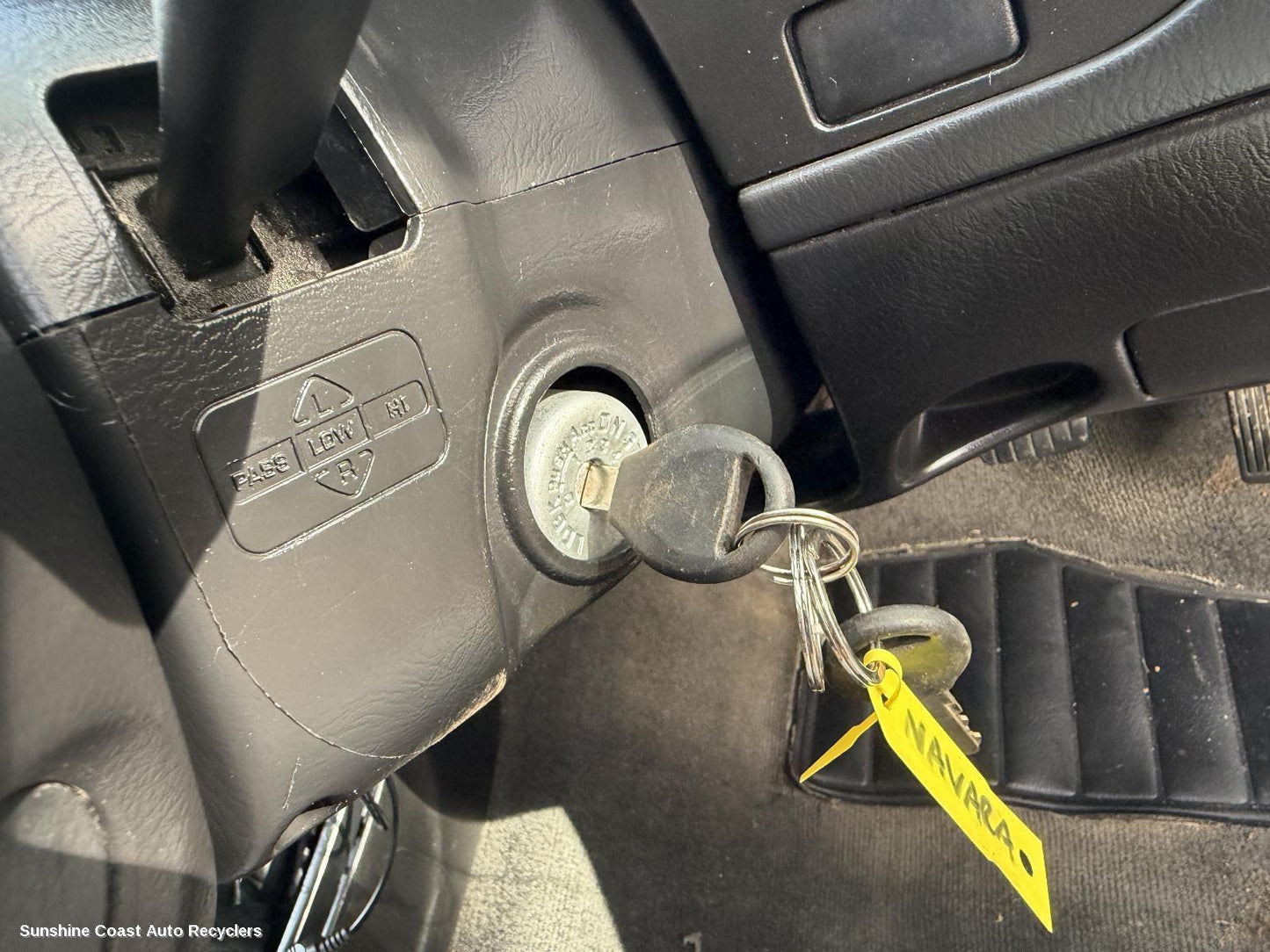 1997-2015 Nissan Navara Ignition W Key