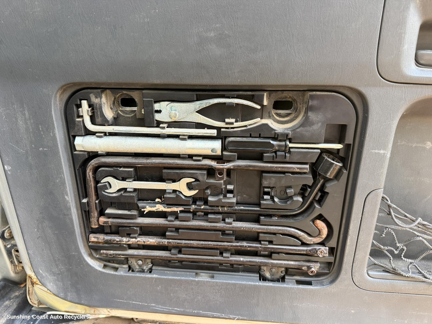 2003-2009 Toyota Prado Jack Tool Kit