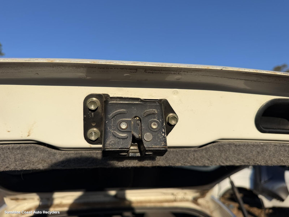 1997-2002 Toyota Camry Door Boot Gate Lock