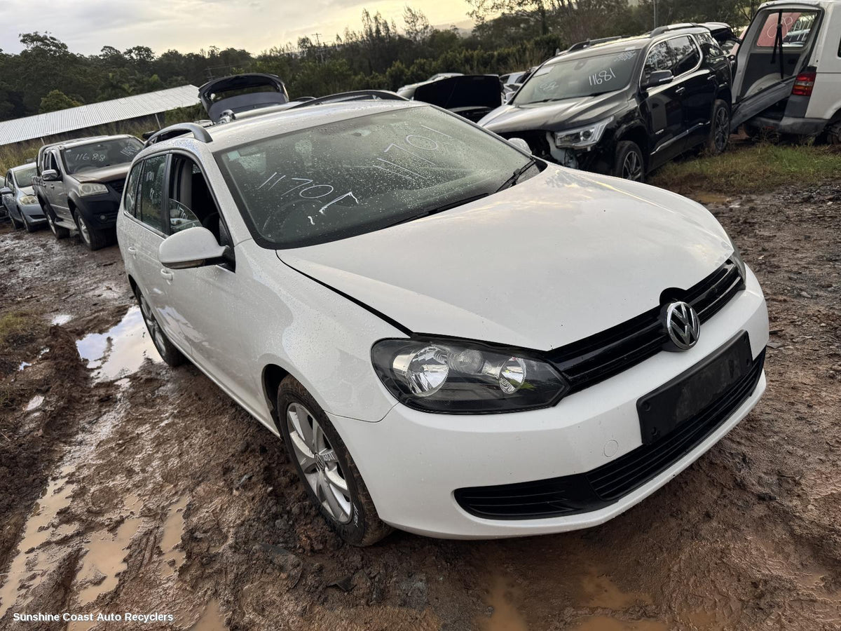 2008-2013 Volkswagen Golf Engine