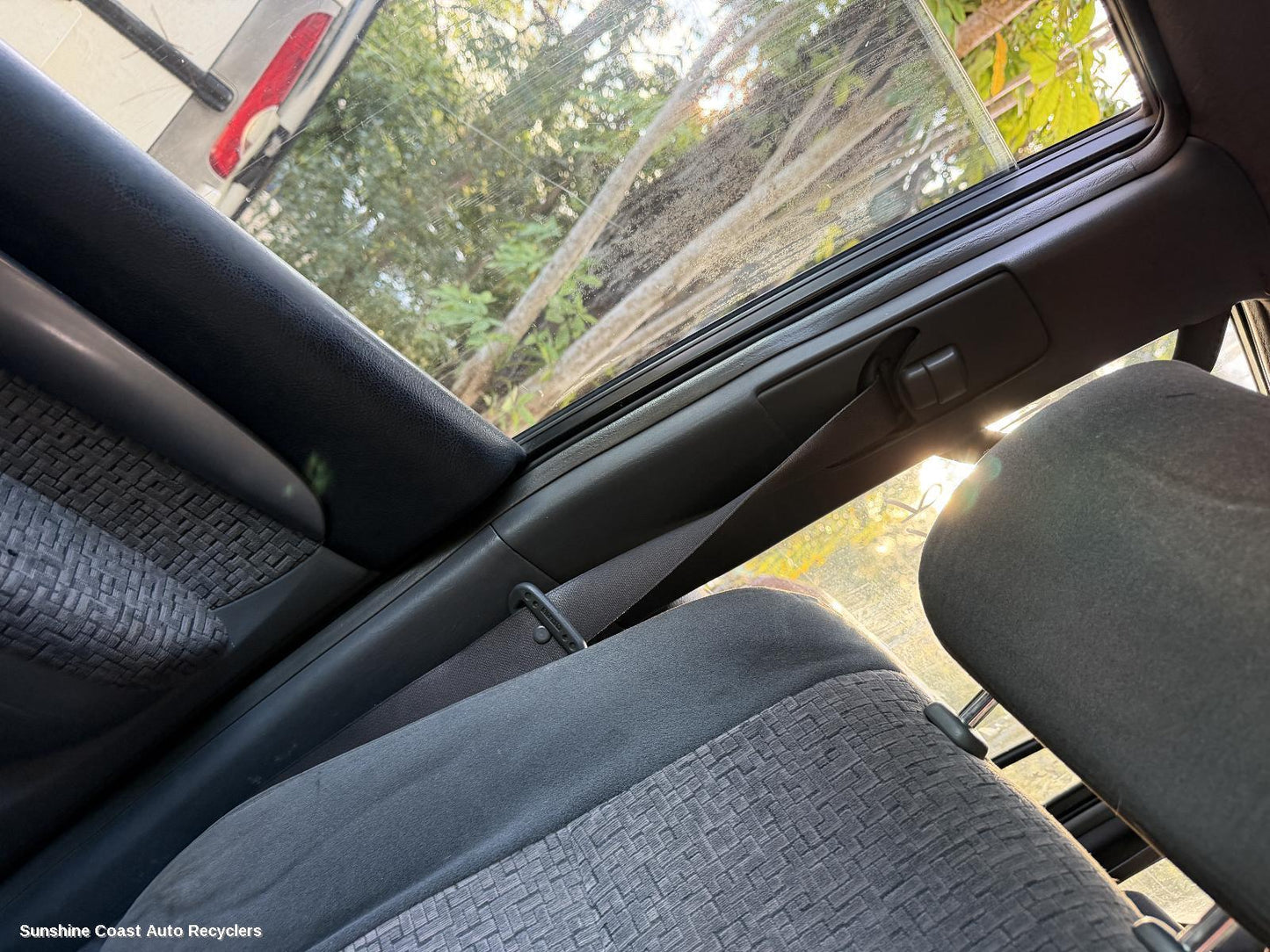 2003-2009 Toyota Prado Seatbelt Stalk