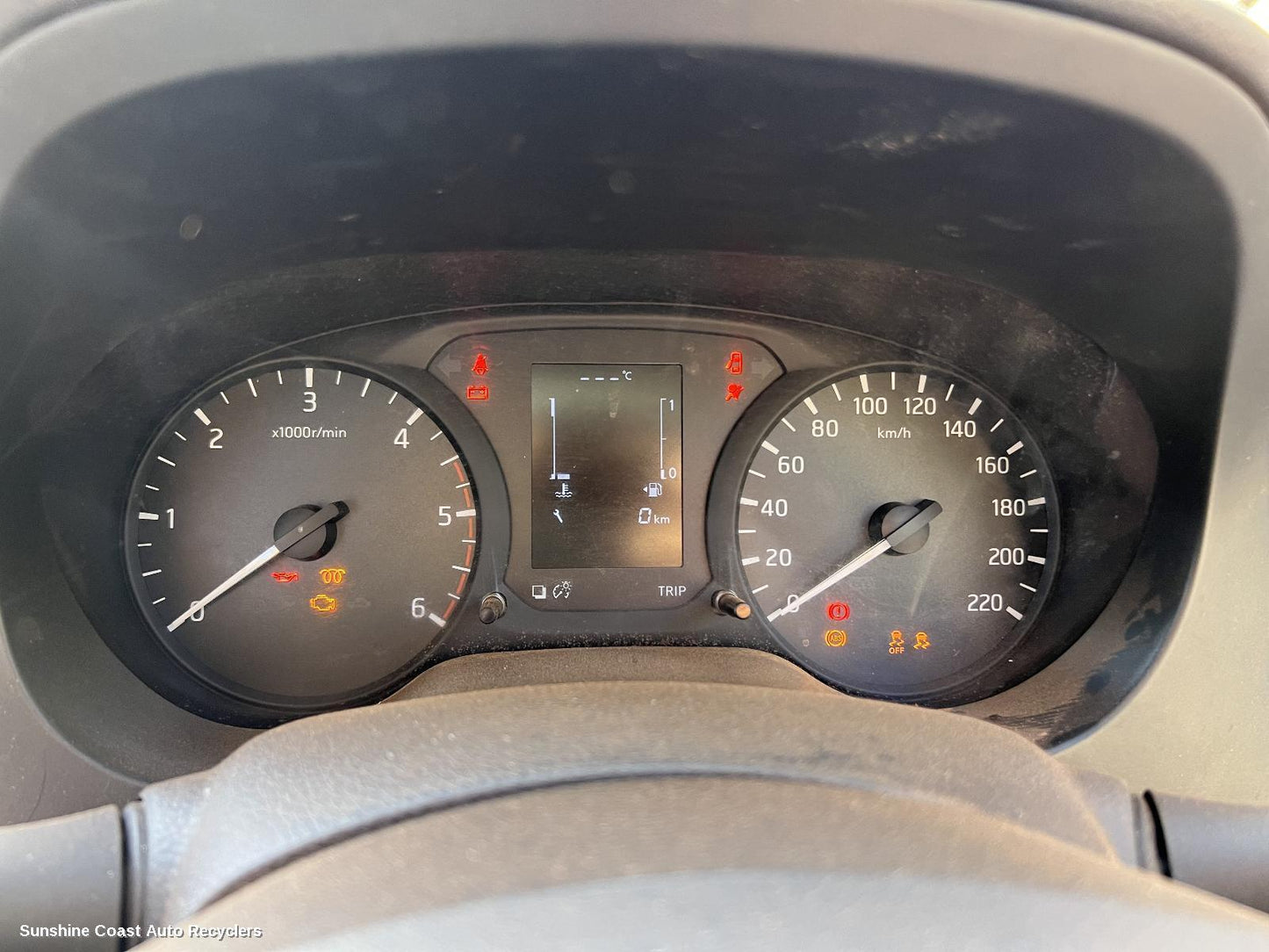 2020 Nissan Navara Instrument Cluster