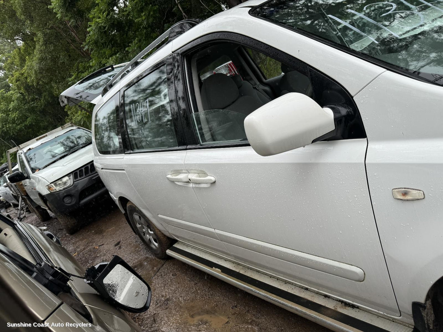 2008 Kia Carnival/grand Carnival Right Front Door
