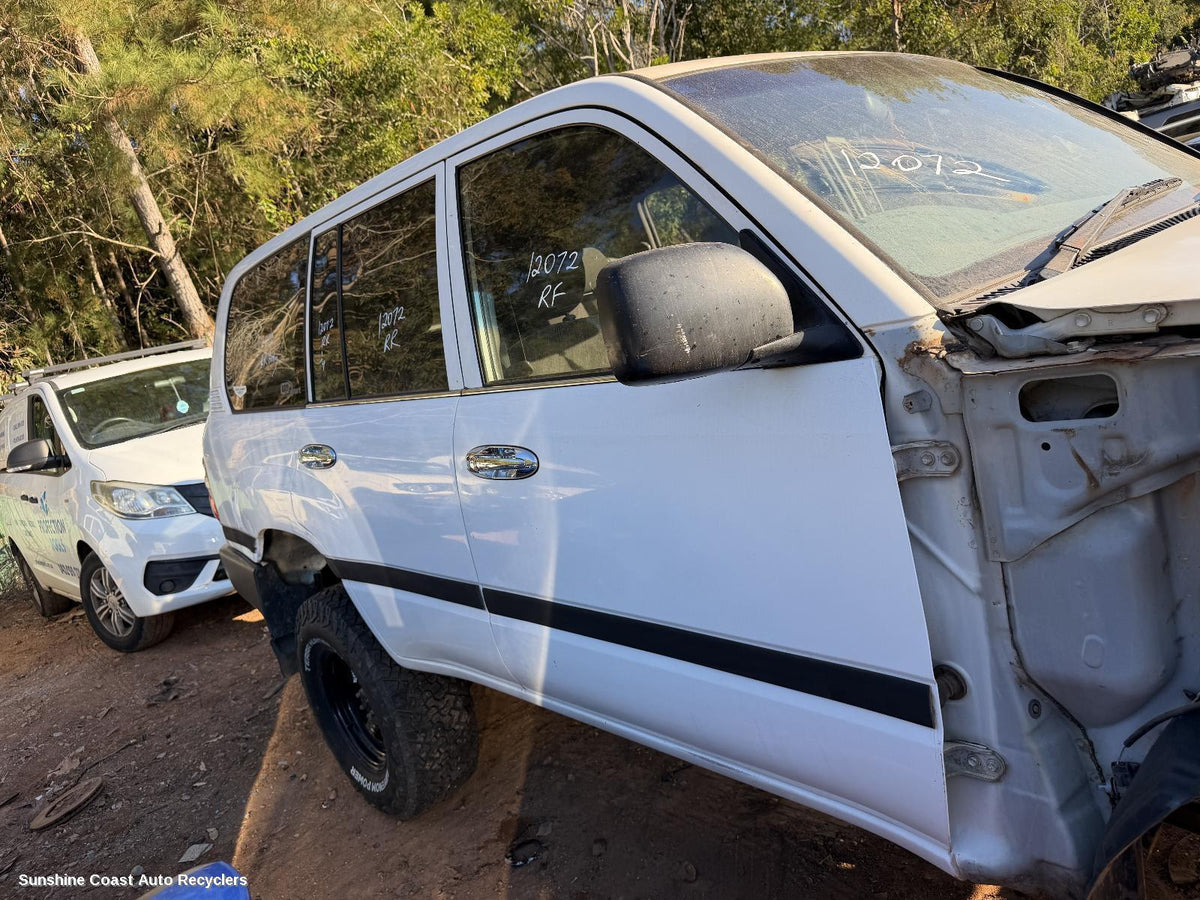 1998-2007 Toyota Landcruiser Right Front Door Window