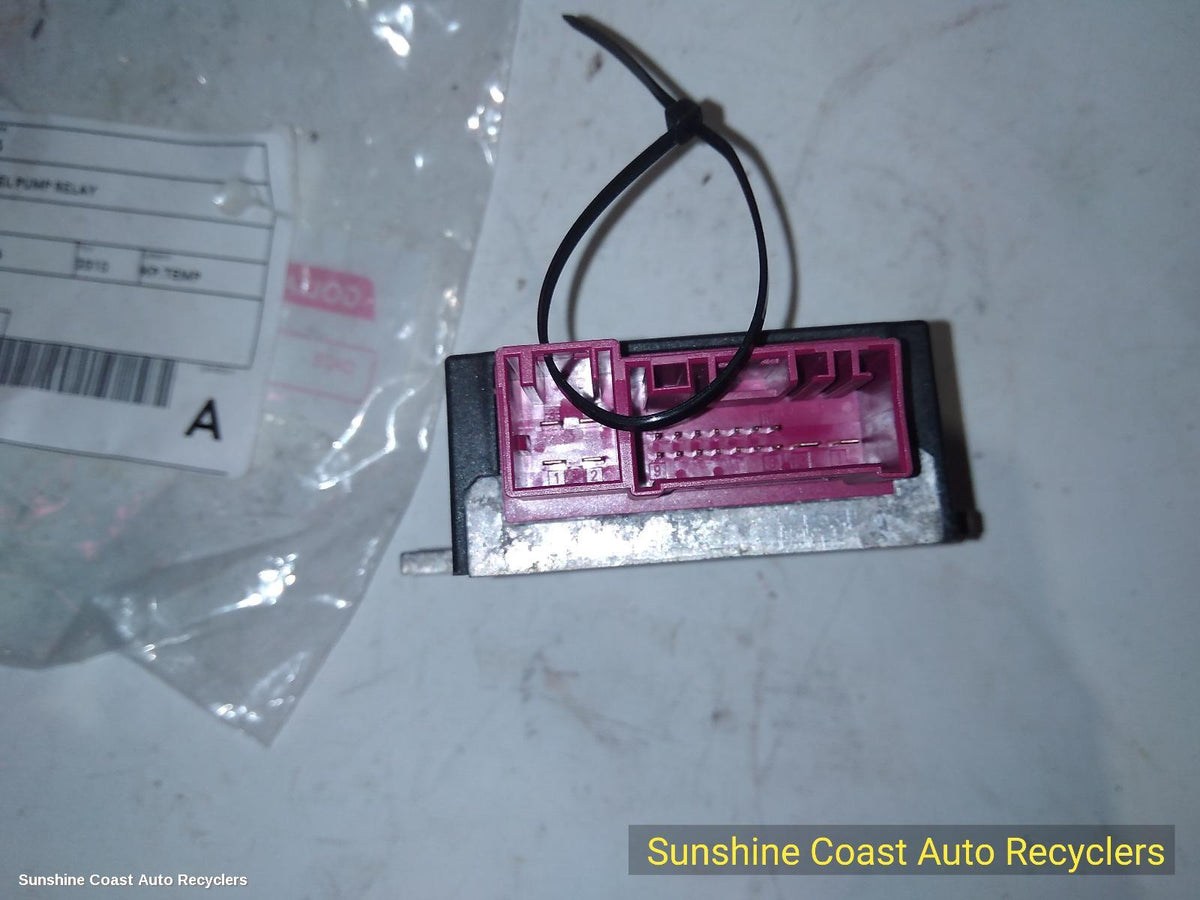 2006-2013 Bmw X5 Fuel Pump Relay