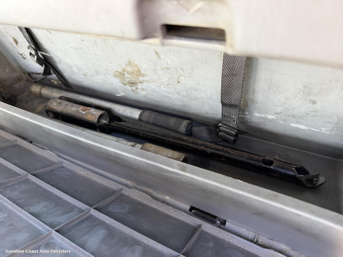 1998-2007 Toyota Landcruiser Jack Tool Kit