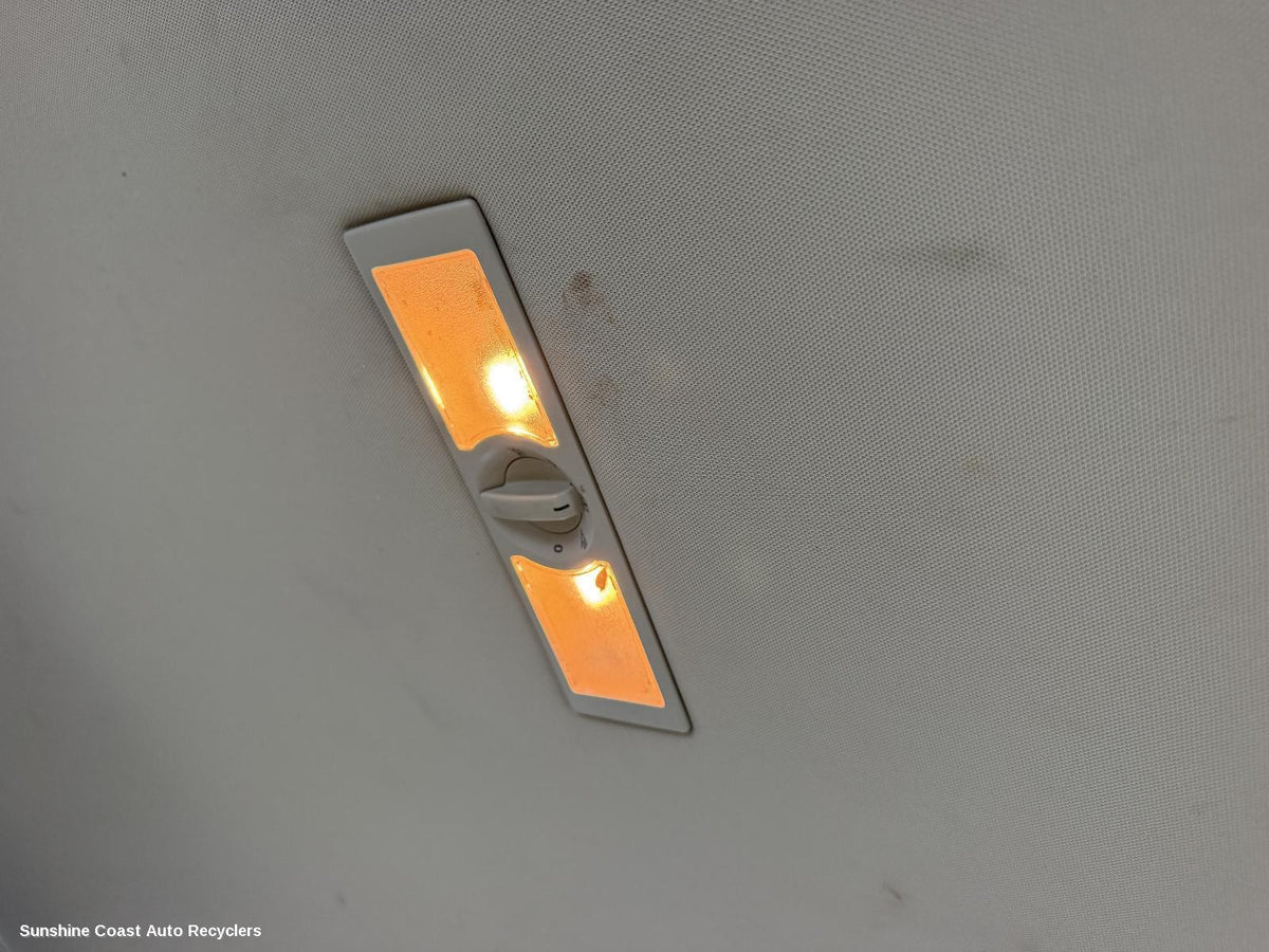 2008-2016 Volkswagen Tiguan Courtesy Light