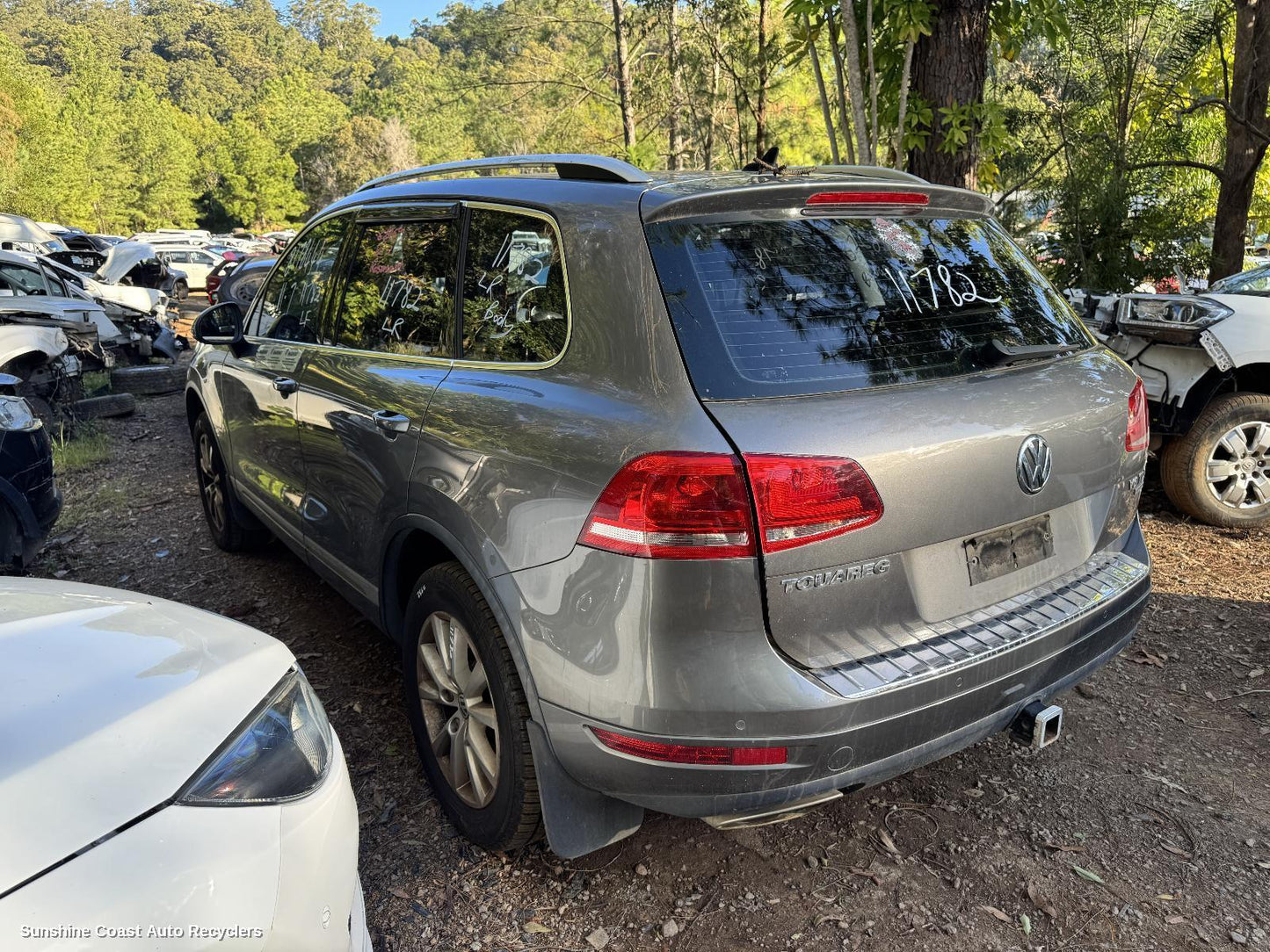 2010-2018 Volkswagen Touareg Fuel Door Filler