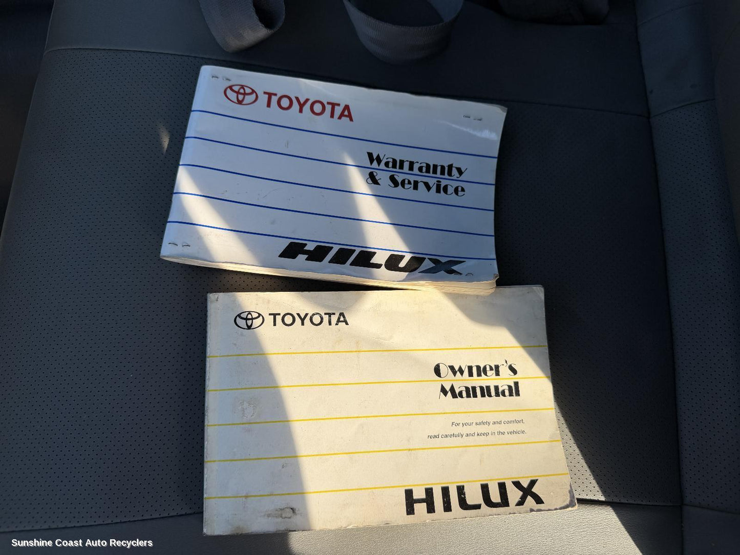 2005 Toyota Hilux Owners Handbook