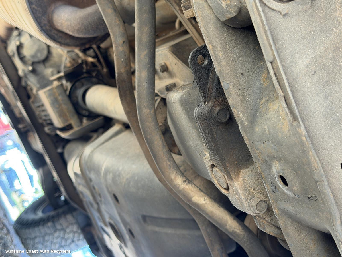 2000-2014 Mitsubishi Pajero Rear Drive Shaft