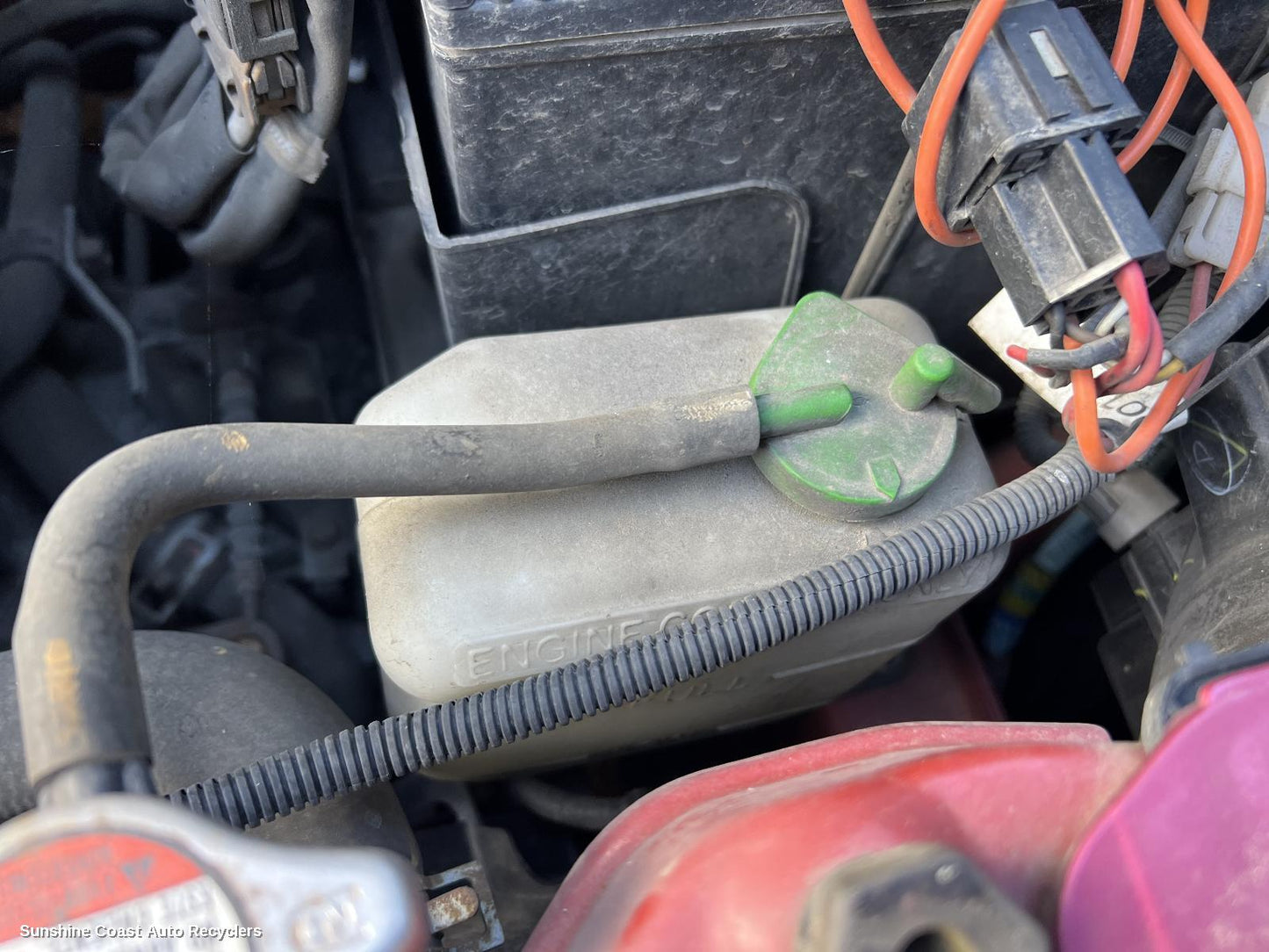 2013 Suzuki Alto Overflow Bottle