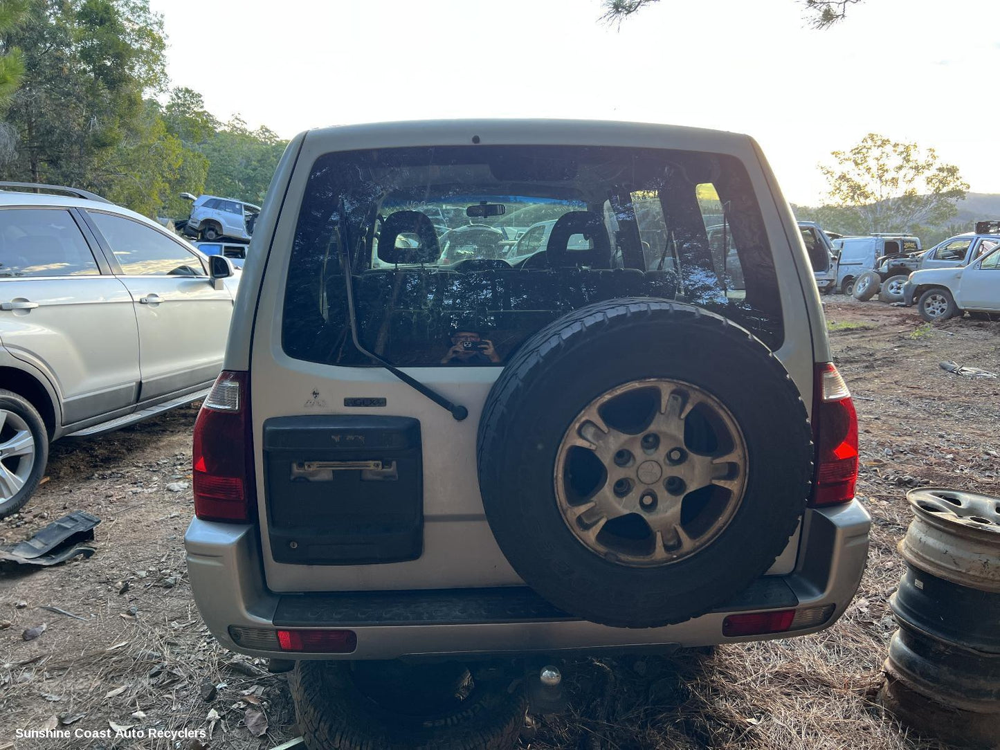 2004 Mitsubishi Pajero Headrest