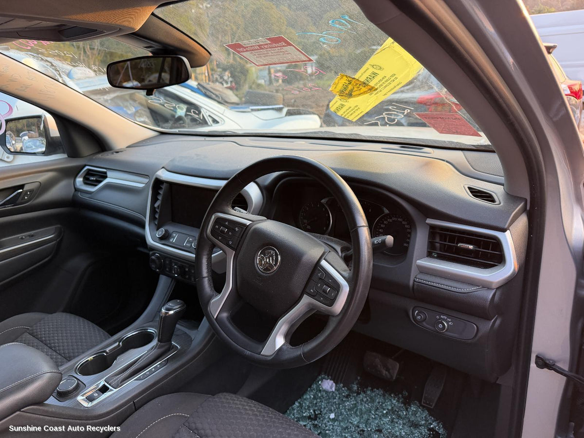 2018-2020 Holden Acadia Misc