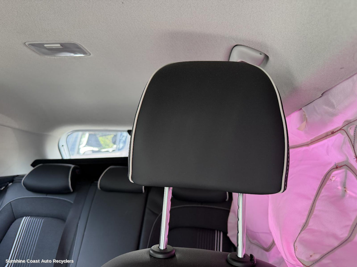 2019-2026 Hyundai Venue Headrest