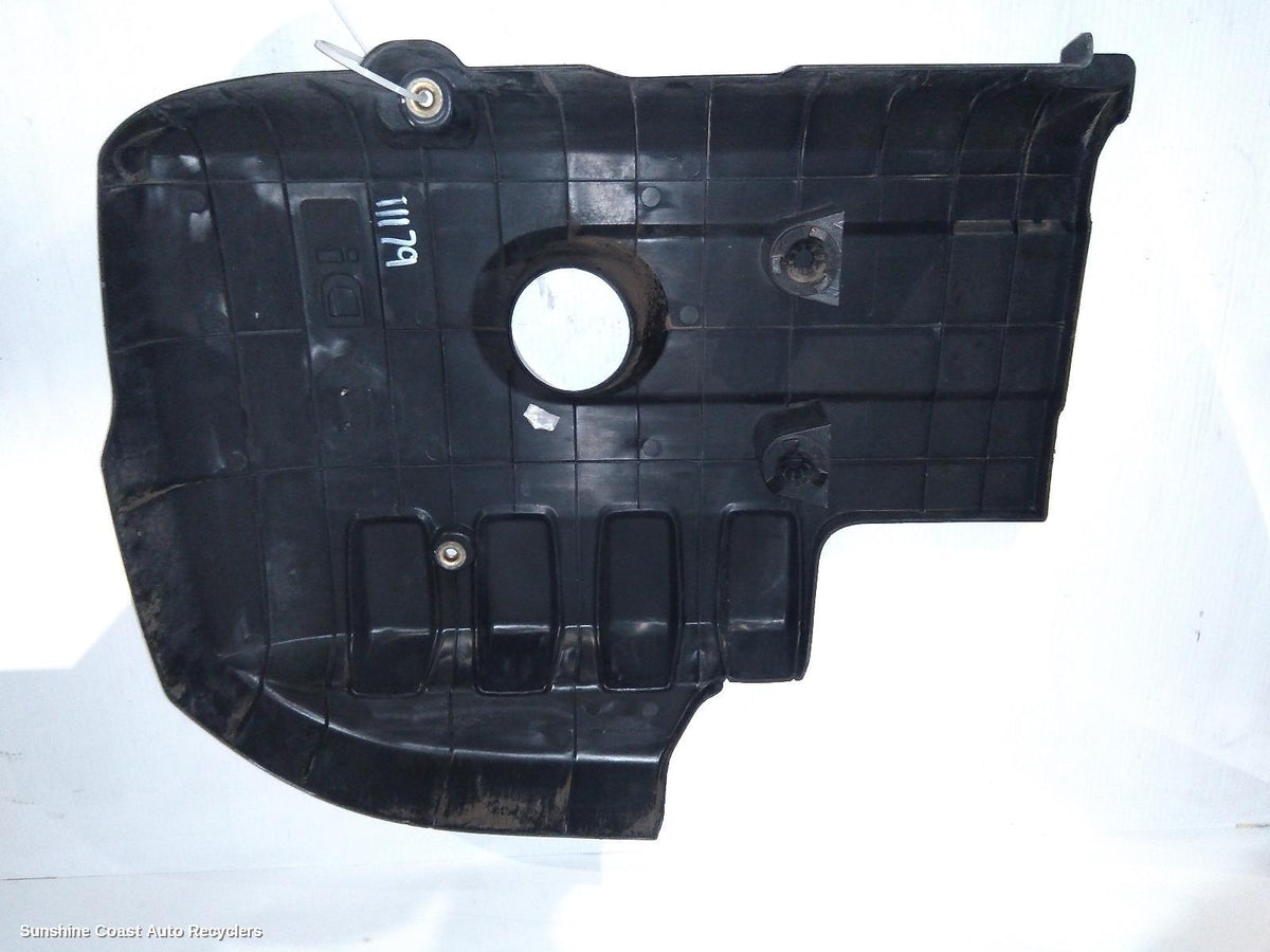 2006-2010 Nissan Pathfinder Rocker Assy Cover