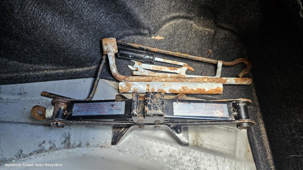 2001-2007 Toyota Corolla Jack Tool Kit