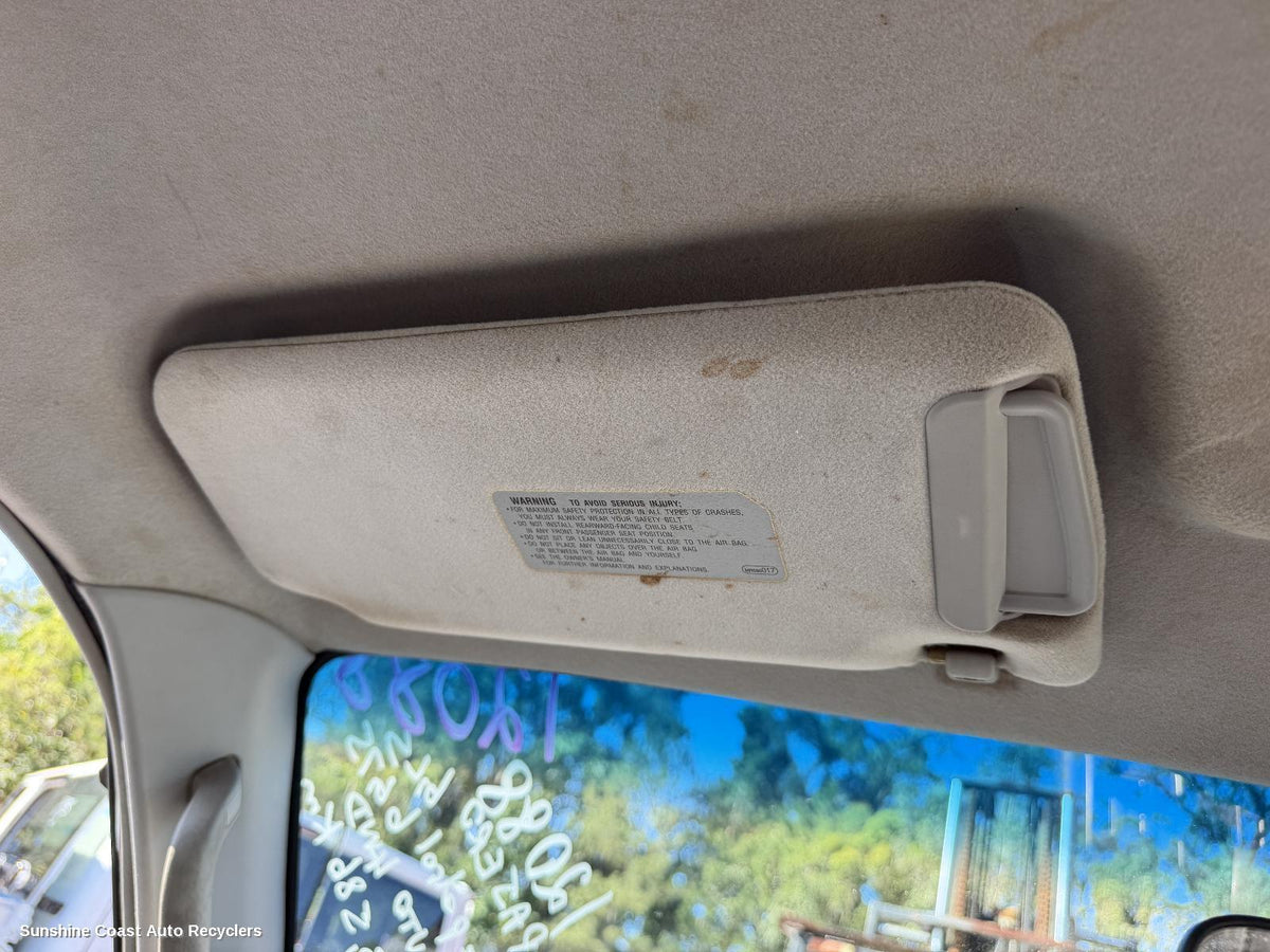 2002-2006 Mitsubishi Pajero Sunvisor