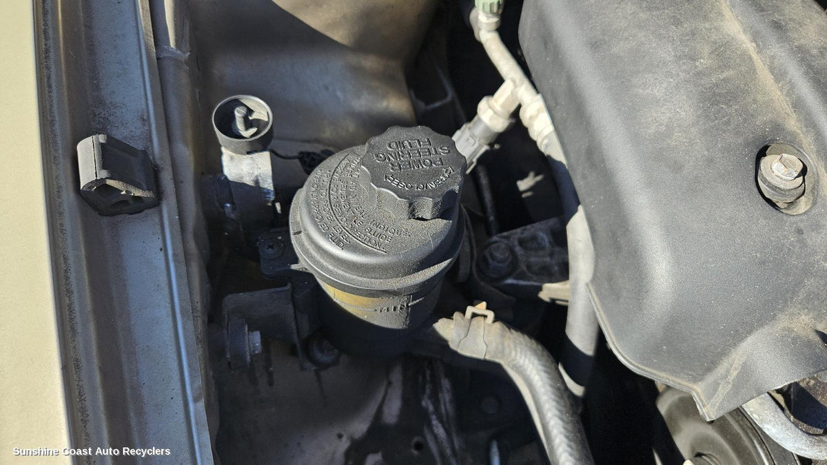 2000-2003 Hyundai Elantra P S Reservoir