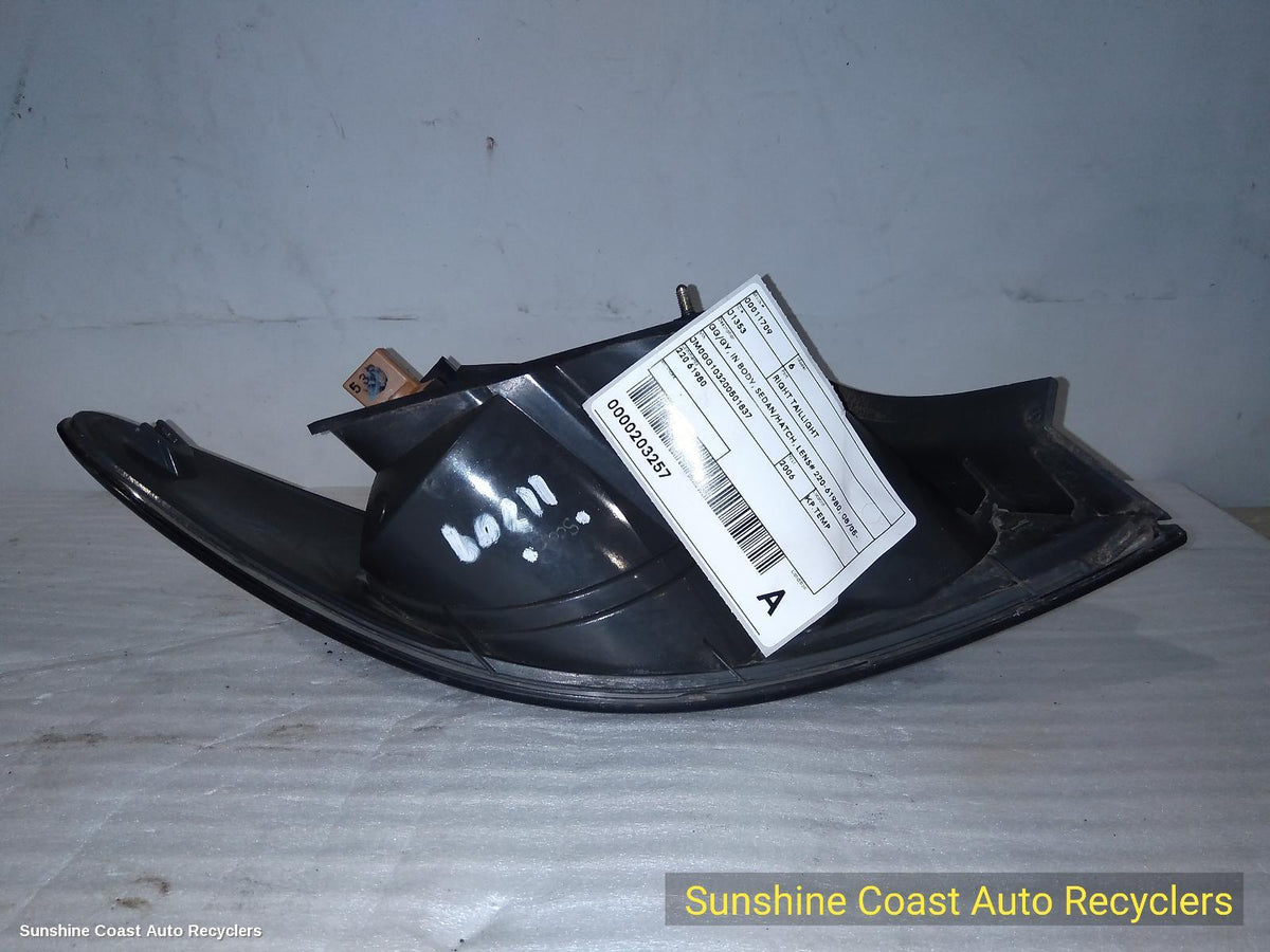 2005-2007 Mazda 6 Right Taillight