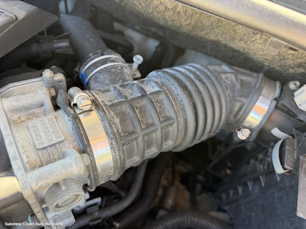 2012-2017 Nissan Pulsar Air Cleaner Duct Hos