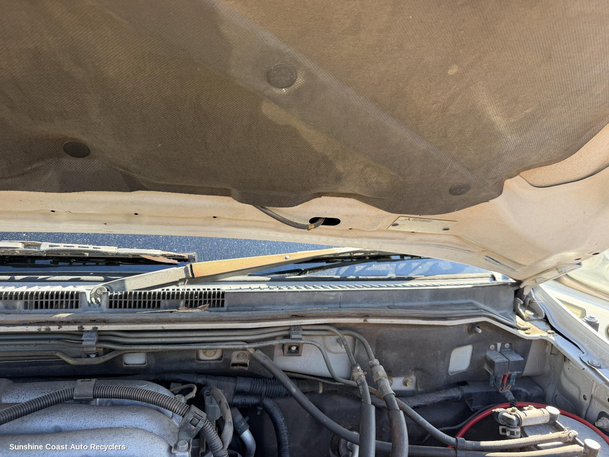 2000-2006 Mitsubishi Pajero Wiper Arm