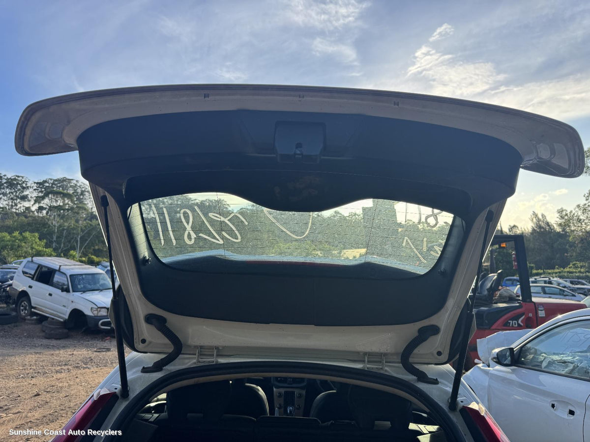 2013-2019 Volvo S40 Hatch Strut