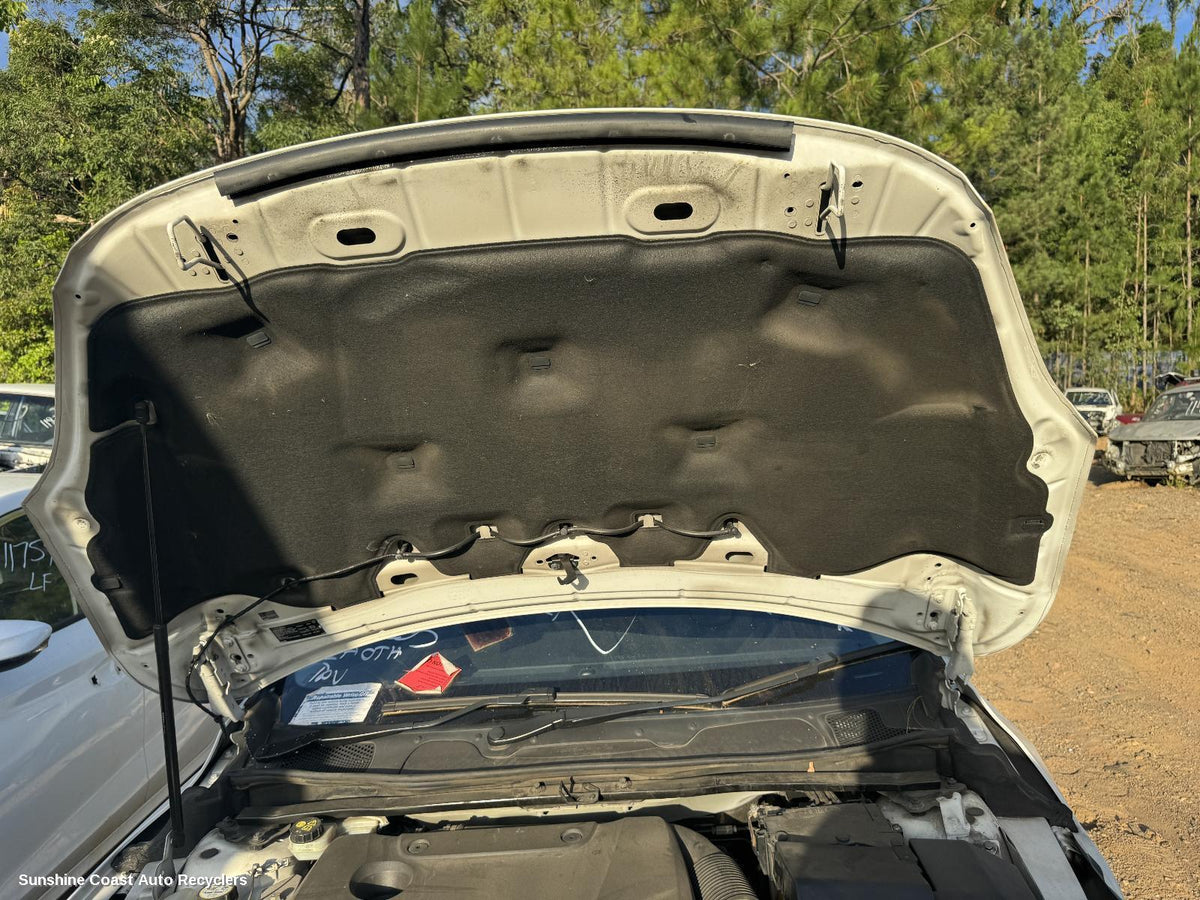 2013-2019 Volvo S40 Bonnet Hinge Strut