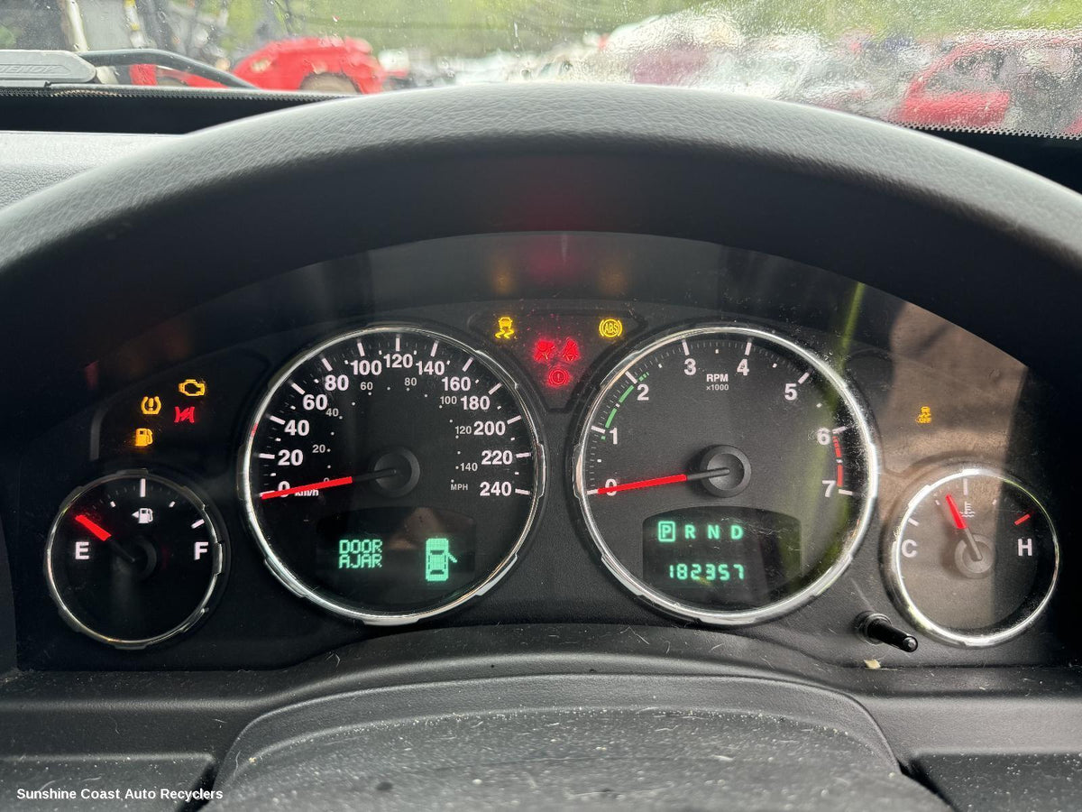 2007-2012 Jeep Cherokee Instrument Cluster