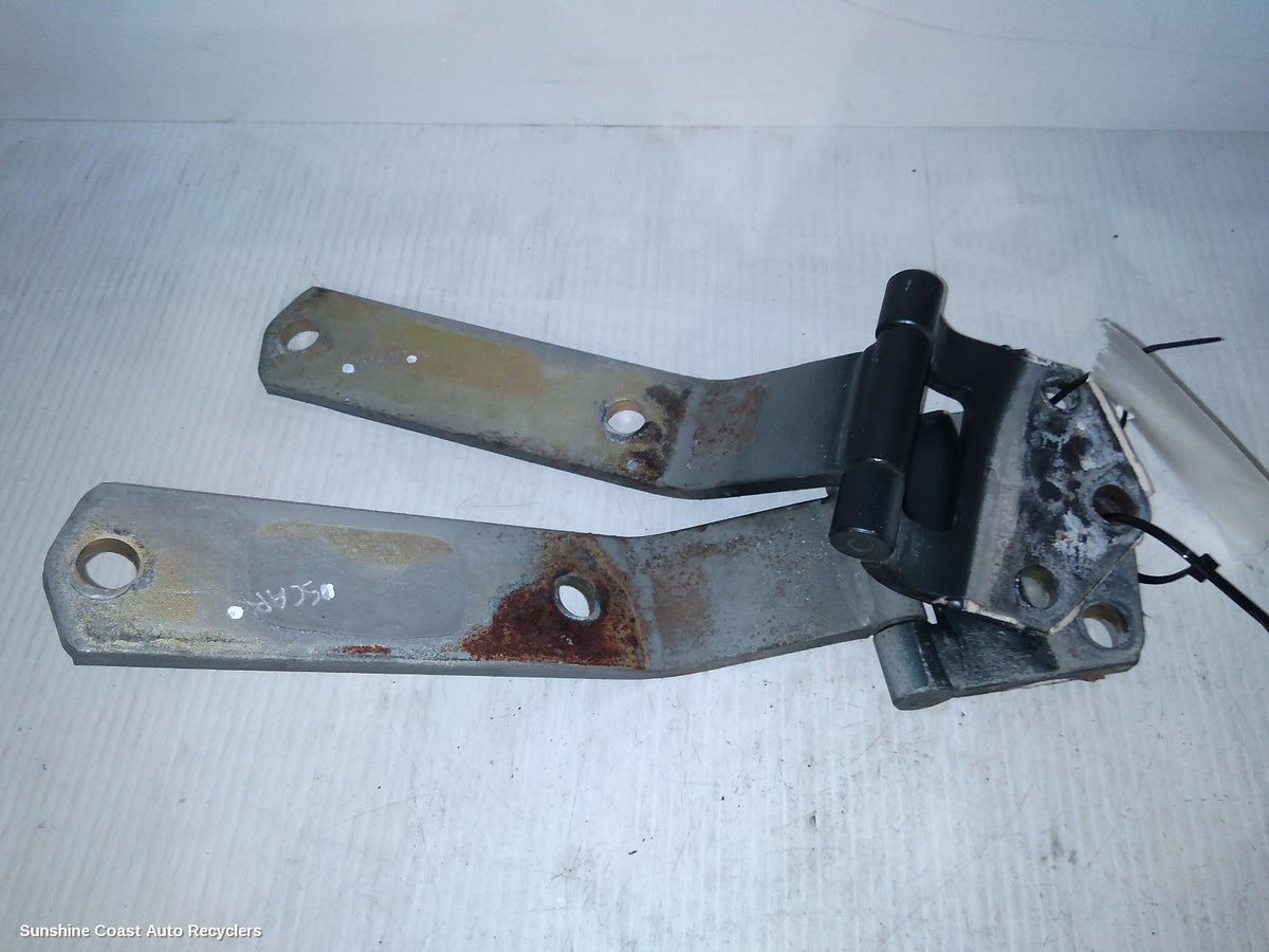 1997-2017 Nissan Patrol Bootlid Tgate Hinge