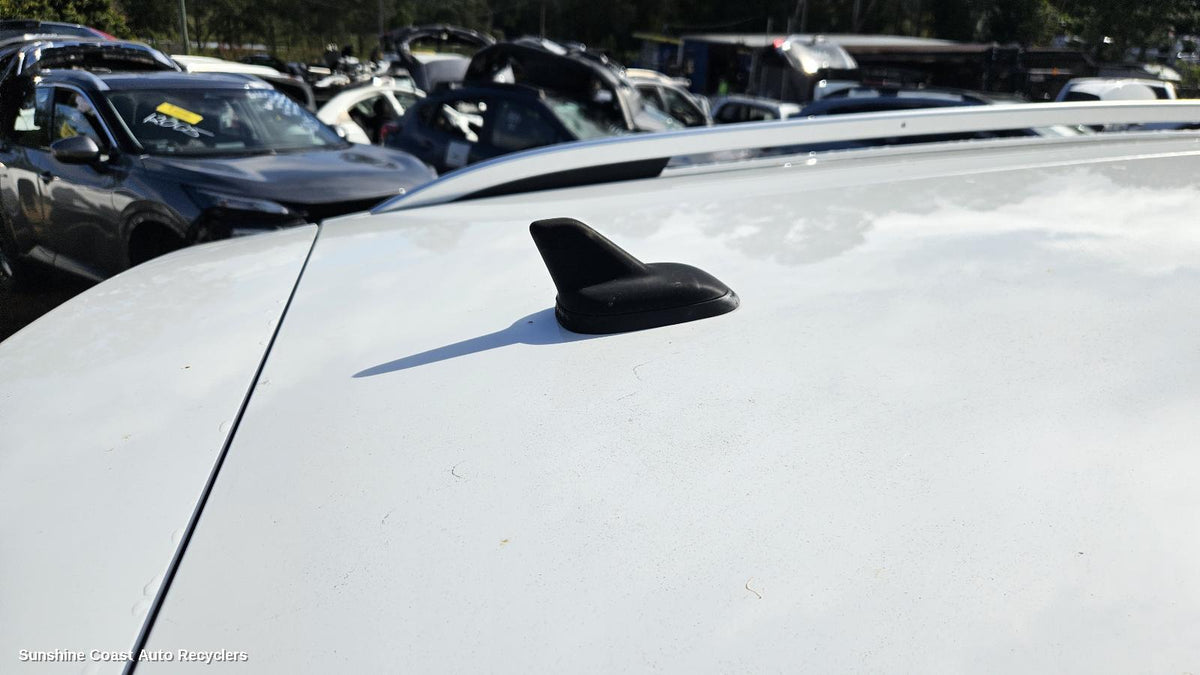 2010-2018 Volkswagen Touareg Antenna