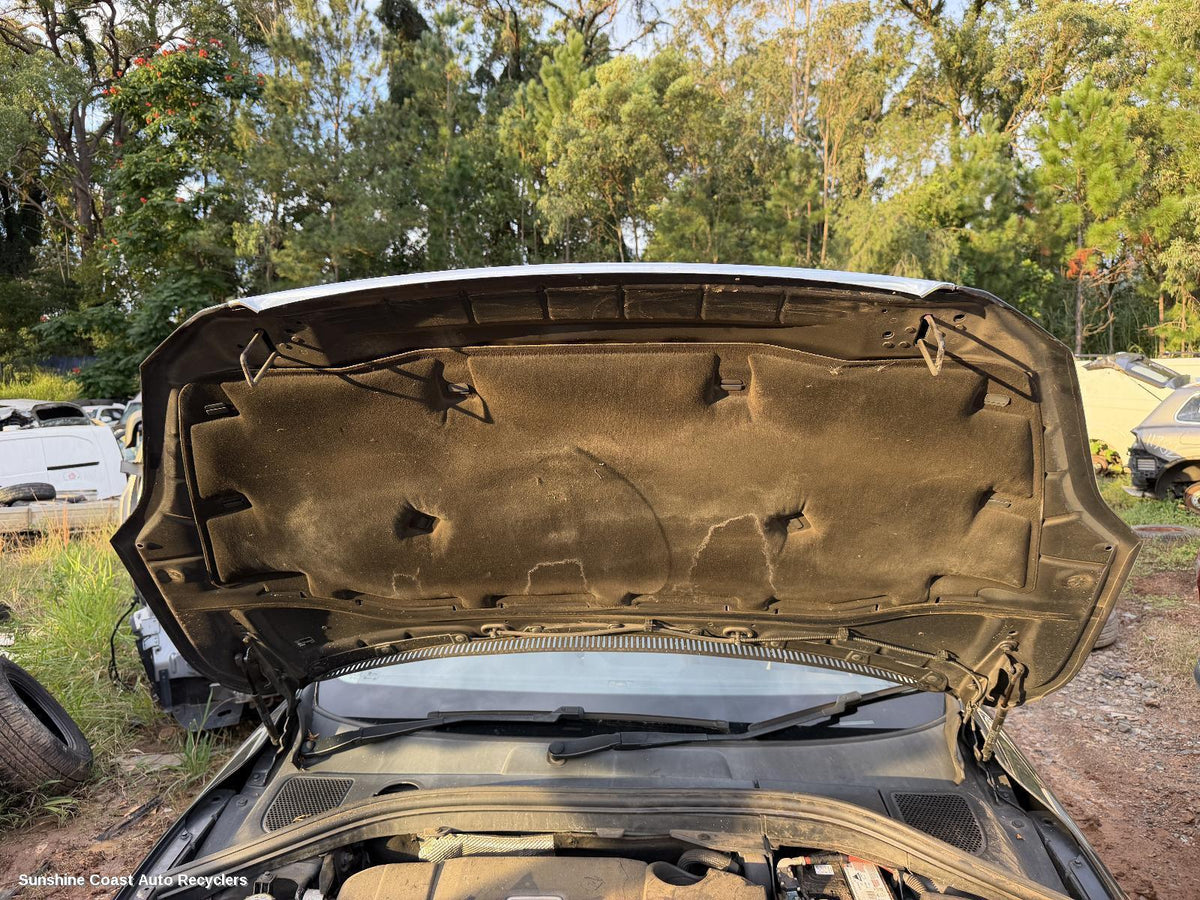 2009-2013 Volvo Xc60 Bonnet