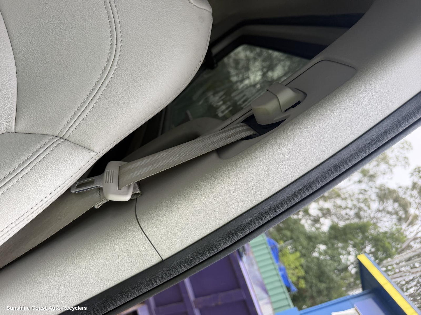 2015-2025 Ldv G10 Seatbelt Stalk