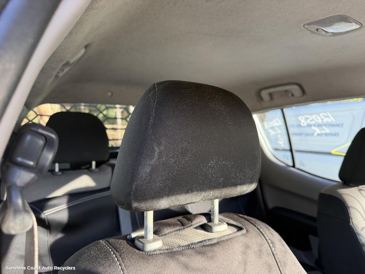2009-2015 Mitsubishi Triton Headrest