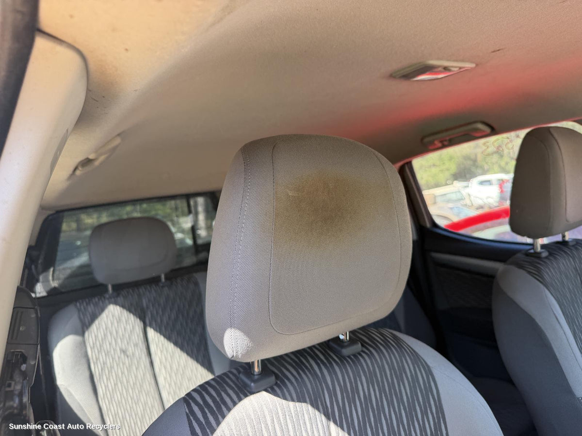 2012-2016 Holden Colorado Headrest