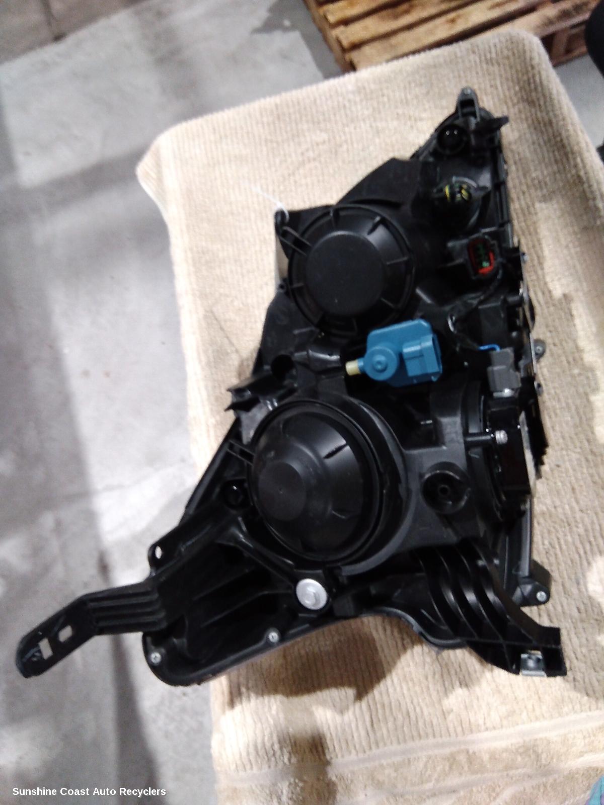 2014 Nissan Pulsar Left Headlamp