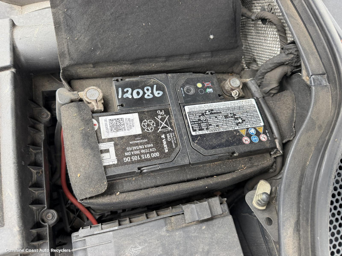2008-2011 Volkswagen Tiguan Battery Terminal