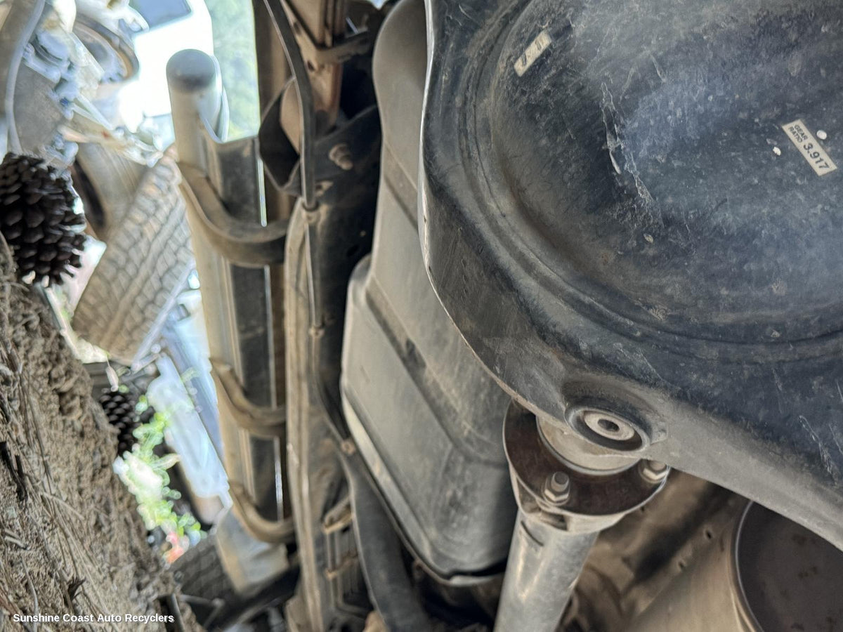 2009-2015 Mitsubishi Triton Rear Drive Shaft