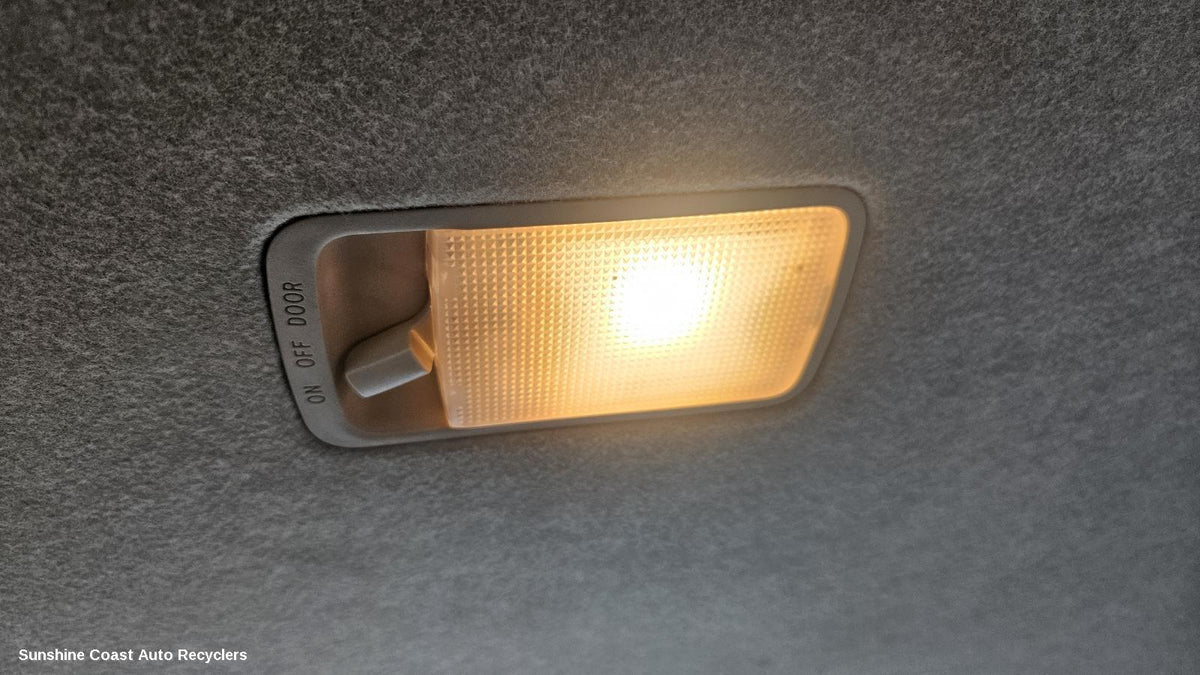 2001-2007 Toyota Corolla Courtesy Light
