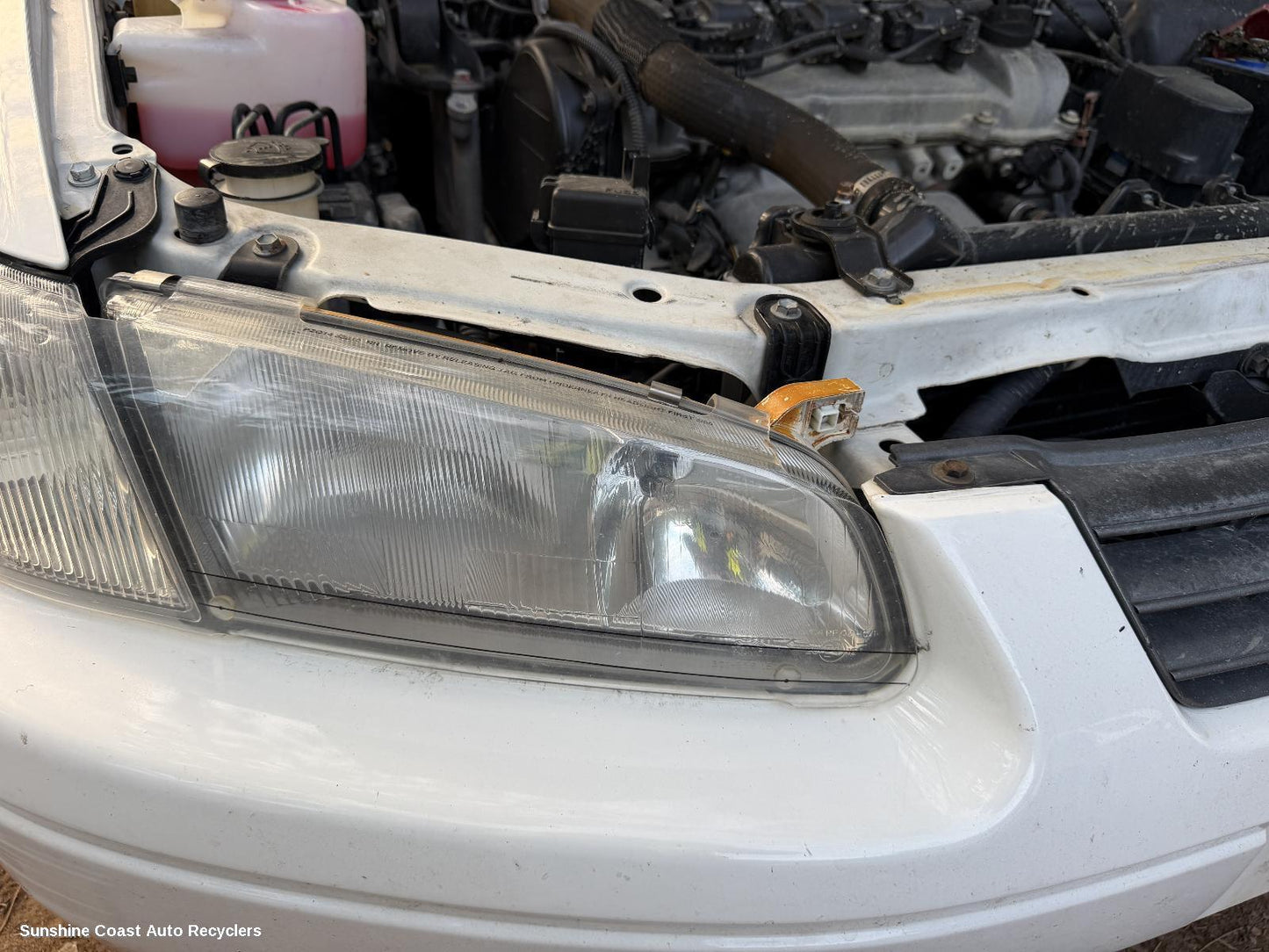 1997-2000 Toyota Camry Right Headlamp