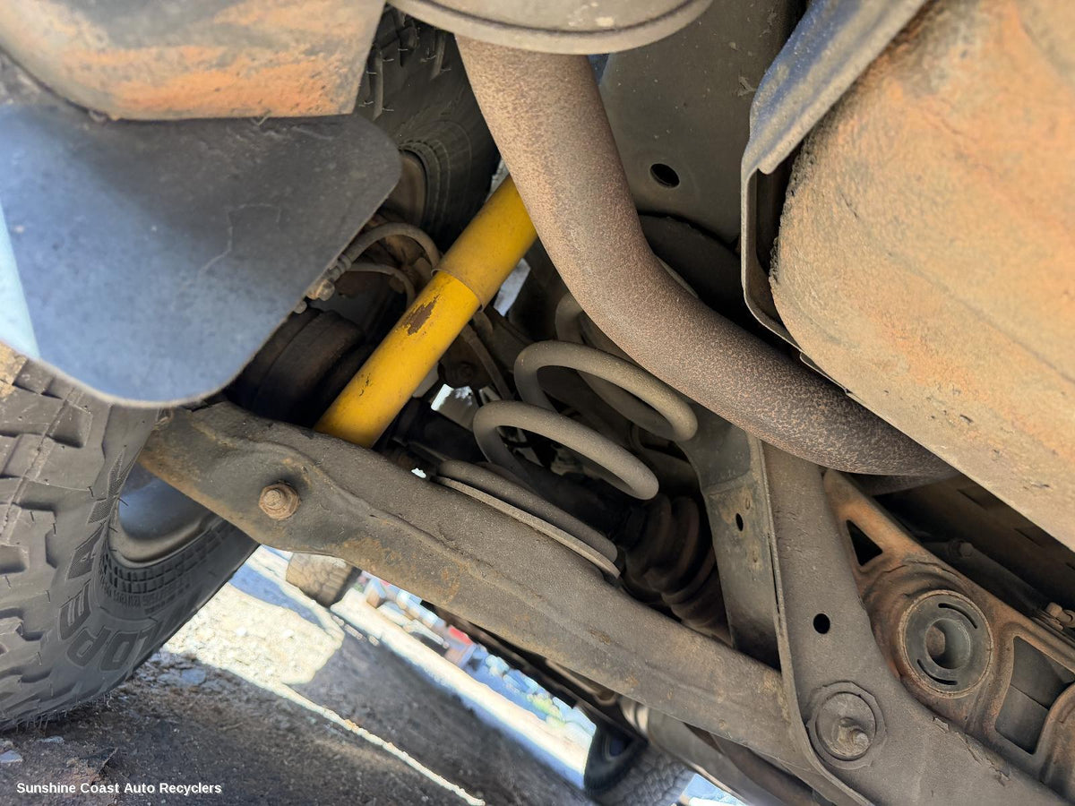 2000-2006 Mitsubishi Pajero Left Rear Trailing Arm